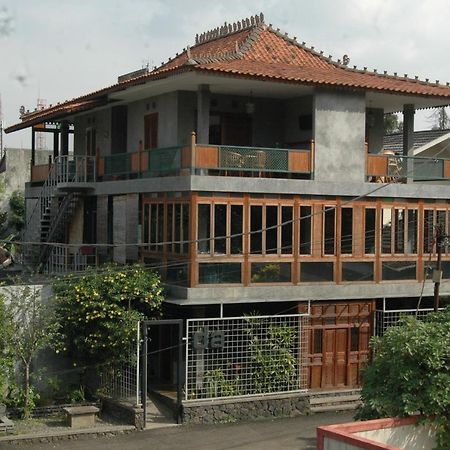 Dalem Arum Bandung Bagian luar foto