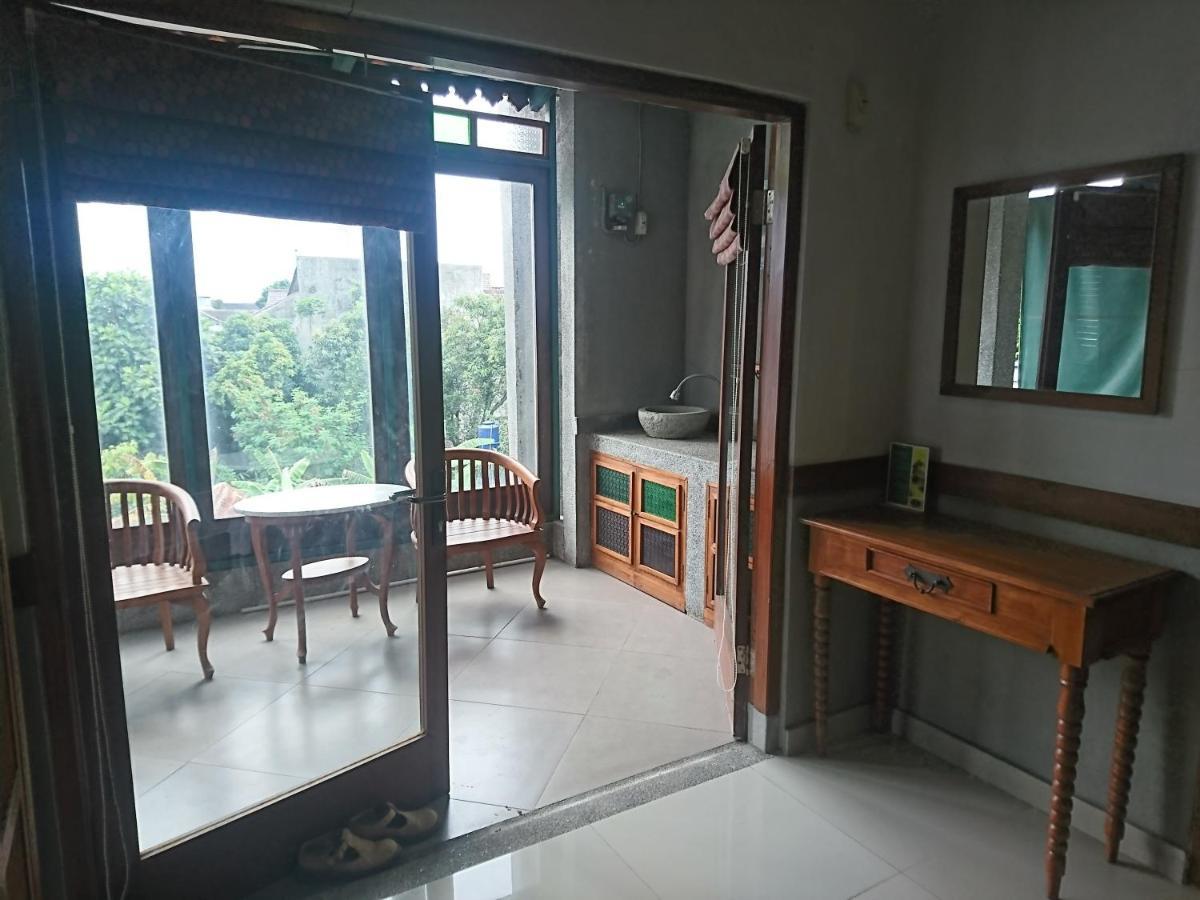 Dalem Arum Bandung Bagian luar foto